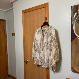 Chico's Size 3 (XL) Multi-Color w/Geometric Print & Sequins V-Neck Blouse - EUC